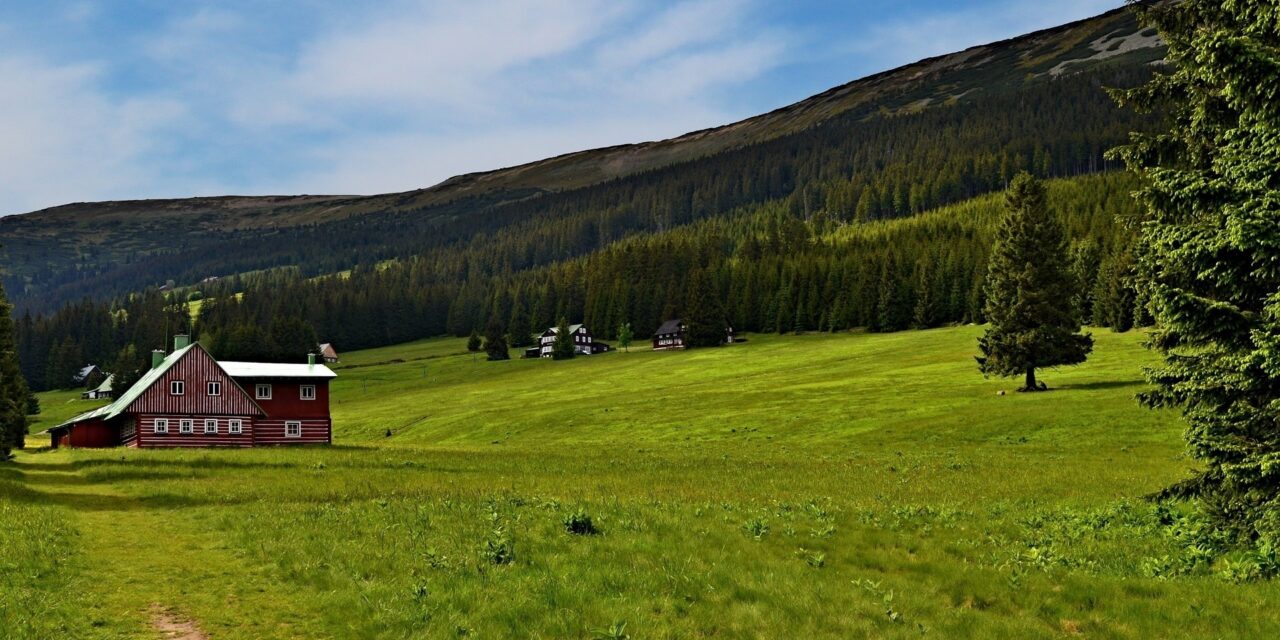 Najlepsze szlaki turystyczne w Karkonoszach