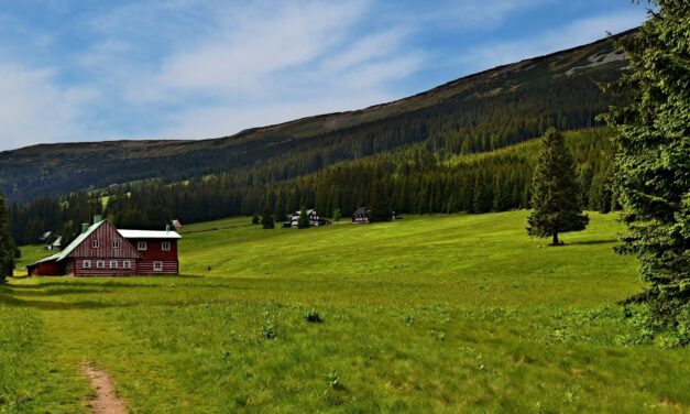 Najlepsze szlaki turystyczne w Karkonoszach